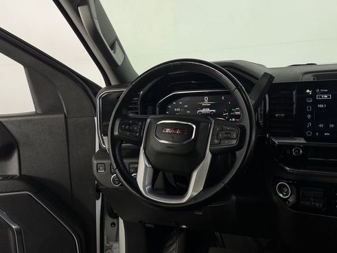 Used 2023 GMC Sierra 1500 SLE image 15