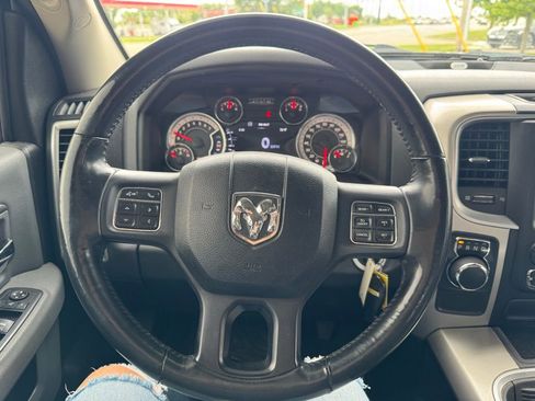 Used 2016 RAM 1500 Big Horn RWD image 9