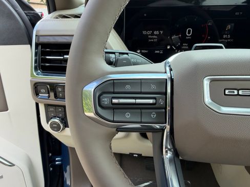 New 2026 GMC Yukon XL Denali w/ Denali Reserve Package AWD/4WD image 14