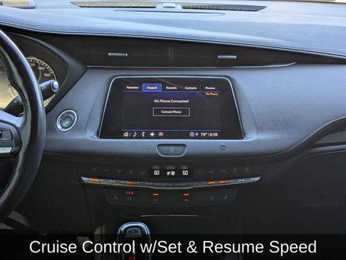Used 2021 Cadillac XT4 Premium Luxury AWD/4WD image 21