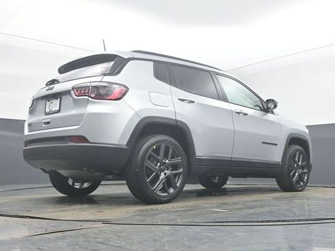 New 2026 Jeep Compass Latitude w/ Sun and Sound Group AWD/4WD image 51
