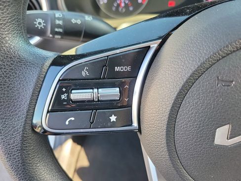 Used 2023 Kia Forte LX image 21