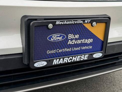 Certified 2022 Ford Edge Titanium image 9