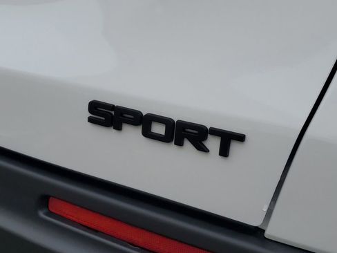 Certified 2024 Honda HR-V Sport image 11