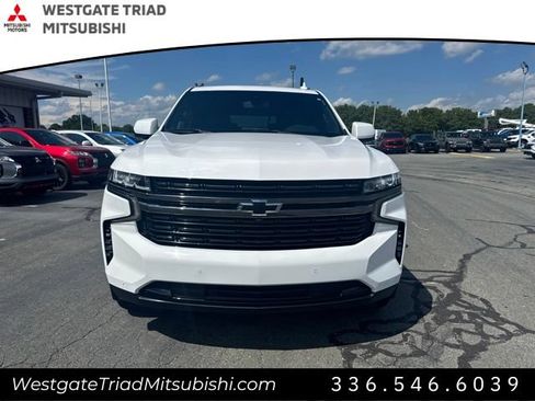 Used 2022 Chevrolet Suburban RST w/ Luxury Package AWD/4WD image 2