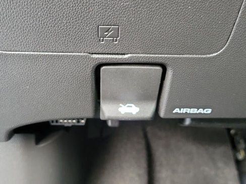 Used 2024 Buick Encore GX Preferred FWD image 17