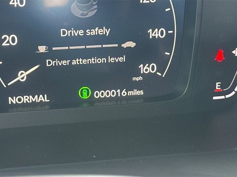 Certified 2026 Acura Integra Base image 27