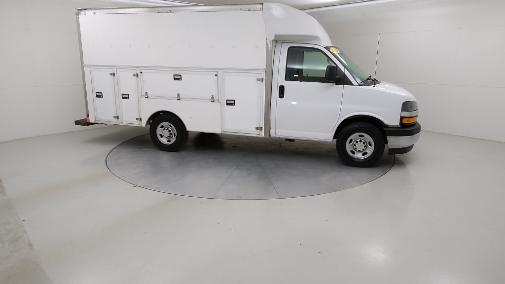 Used 2019 Chevrolet Express 3500 w/ Power Convenience Package RWD image 16