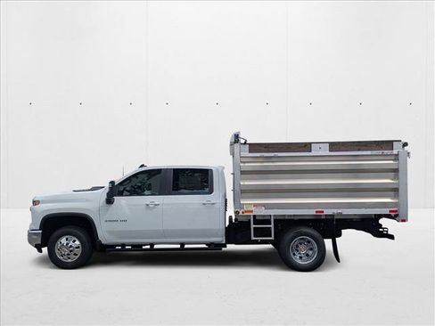 New 2025 Chevrolet Silverado 3500 LT image 7
