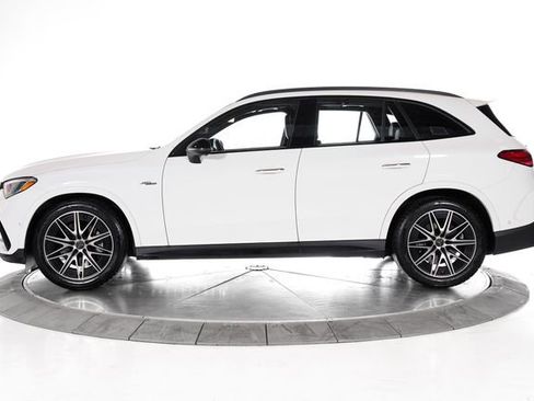 Used 2025 Mercedes-Benz GLC 43 AMG 4MATIC image 2
