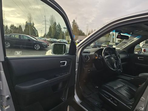 Used 2012 Honda Pilot Touring image 23