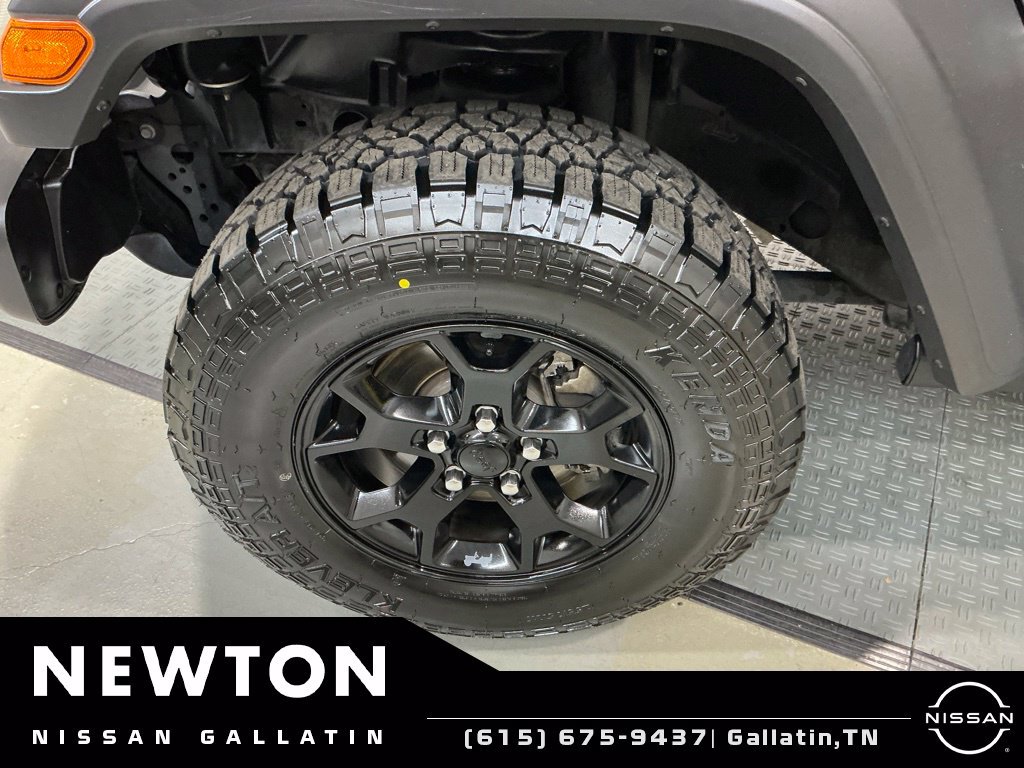 Used 2021 Jeep Wrangler Sport AWD/4WD image 40