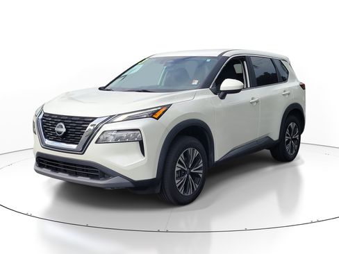 Used 2023 Nissan Rogue SV FWD image 3