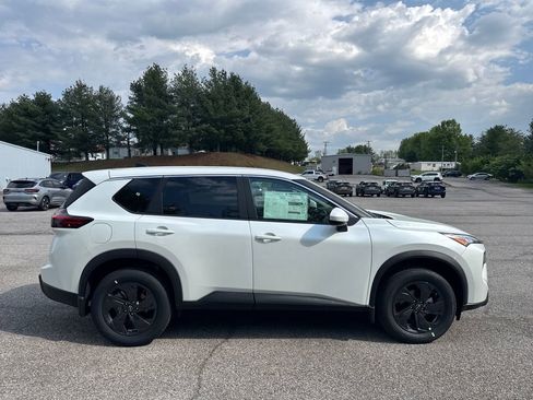 New 2026 Nissan Rogue SV AWD/4WD image 7