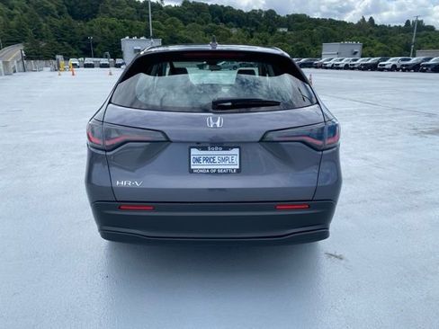 Certified 2024 Honda HR-V LX image 11