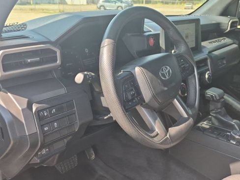 Used 2024 Toyota Tacoma TRD Off-Road AWD/4WD image 11
