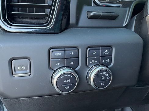 Certified 2023 GMC Sierra 1500 AT4 w/ AT4 Premium Package AWD/4WD image 24