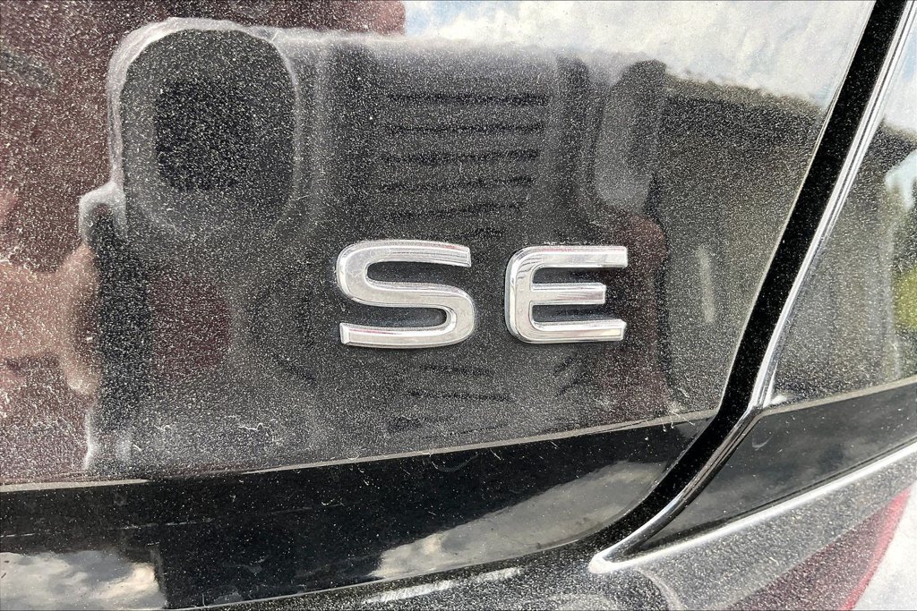 Used 2025 Volkswagen Jetta SE FWD image 23