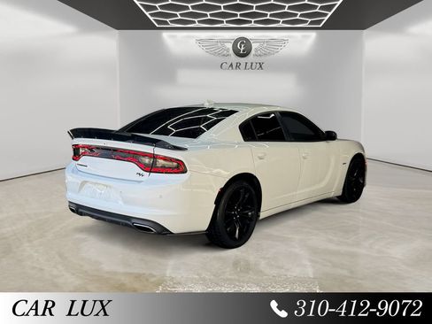 Used 2018 Dodge Charger R/T w/ Blacktop Package RWD image 5