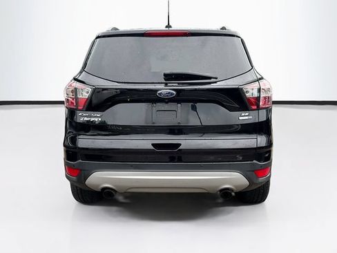 Used 2017 Ford Escape SE w/ SE Leather Comfort Package AWD/4WD image 6
