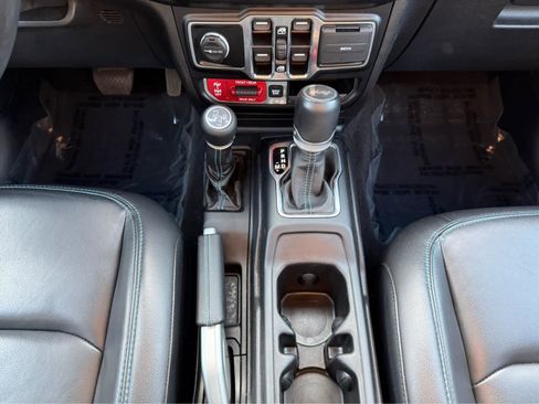 Used 2021 Jeep Wrangler Unlimited Rubicon 4xe w/ Steel Bumper Group image 27