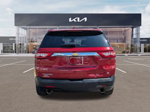 Used 2019 Chevrolet Traverse LT w/ LT Premium Package FWD image 5