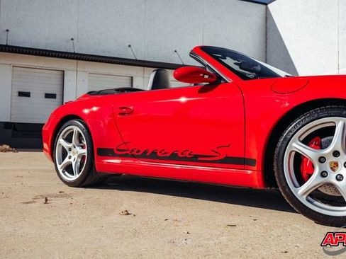 Used 2005 Porsche 911 Carrera S image 27