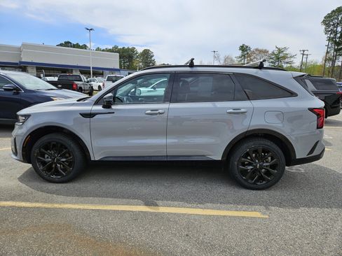 Used 2022 Kia Sorento SX image 4