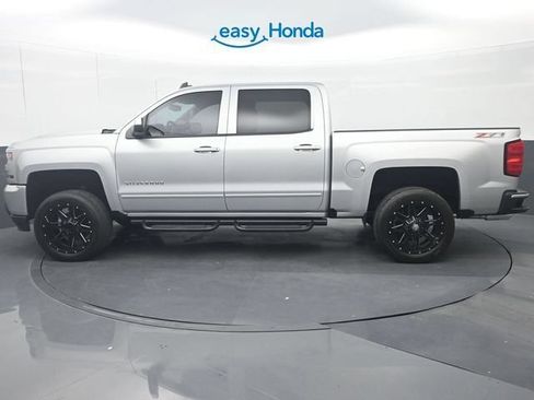 Used 2017 Chevrolet Silverado 1500 LT w/ All Star Edition AWD/4WD image 4