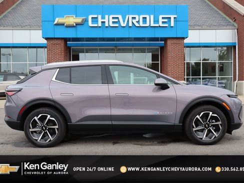 New 2026 Chevrolet Equinox EV LT image 1