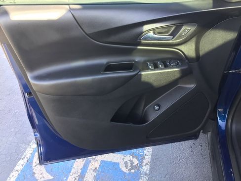 Used 2022 Chevrolet Equinox LT image 9