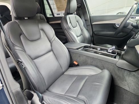 Used 2024 Volvo XC90 B6 Ultimate w/ Protection Package Premier image 43