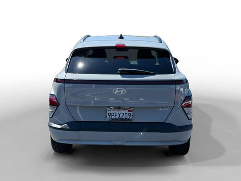Certified 2024 Hyundai Kona SEL FWD image 4