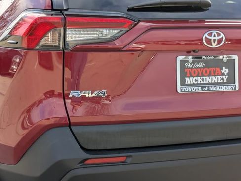 Used 2023 Toyota RAV4 XLE image 9