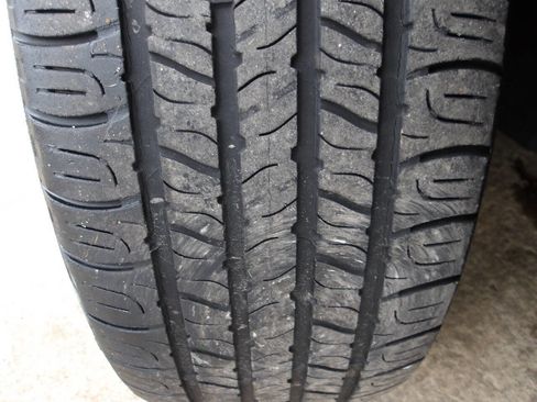 Used 2010 Chevrolet Malibu LT image 38