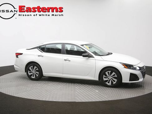 Used 2024 Nissan Altima 2.5 S FWD image 45