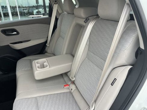 Certified 2023 Nissan Rogue SV image 18