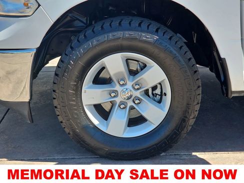 Used 2022 RAM 1500 Classic SLT w/ Electronics Group AWD/4WD image 29
