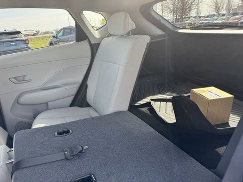 Used 2025 Hyundai Kona SEL image 28