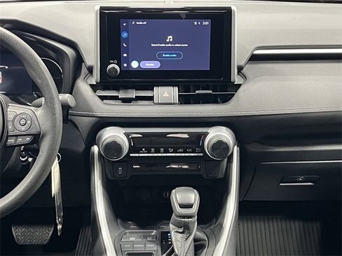 Used 2023 Toyota RAV4 LE image 16