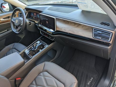 New 2026 Volkswagen Atlas SE image 21