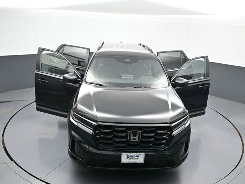 Certified 2023 Honda Pilot Sport image 45