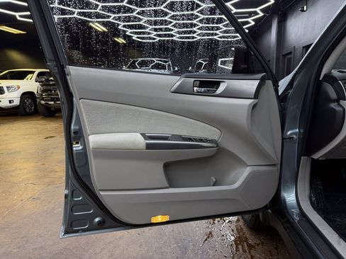 Used 2013 Subaru Forester 2.5X Limited image 12