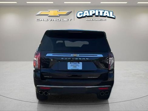 Used 2023 Chevrolet Suburban Premier AWD/4WD image 4