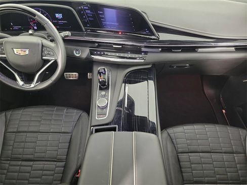 Used 2024 Cadillac Escalade V w/ Heavy-Duty Trailer Package image 16