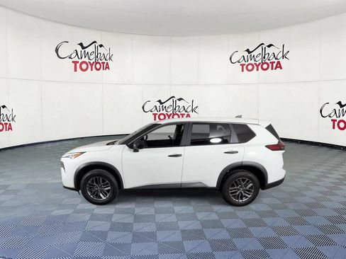 Used 2024 Nissan Rogue S AWD/4WD image 7