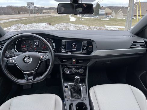 Used 2020 Volkswagen Jetta R-Line w/ R-Line Cold Weather Package image 15