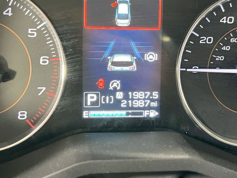 Used 2023 Subaru Crosstrek 2.5i Limited image 12