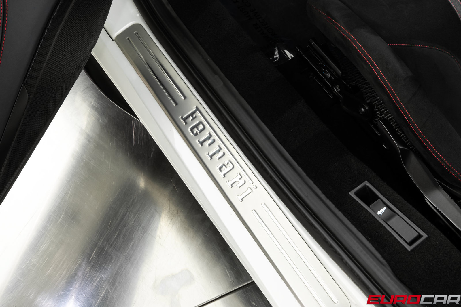 Used 2023 Ferrari F8 Tributo RWD image 48