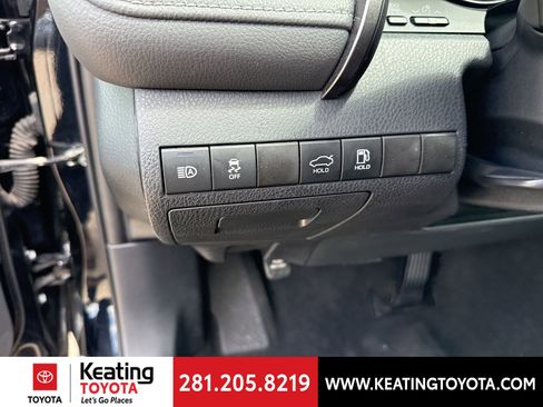 Used 2024 Toyota Camry SE image 12